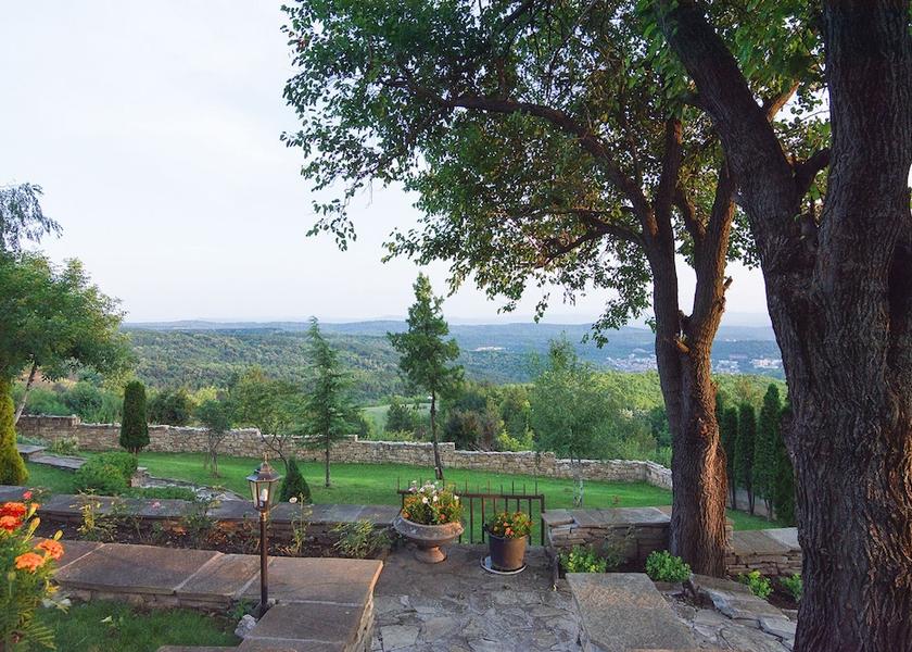  Veliko Tarnovo Exterior Detail