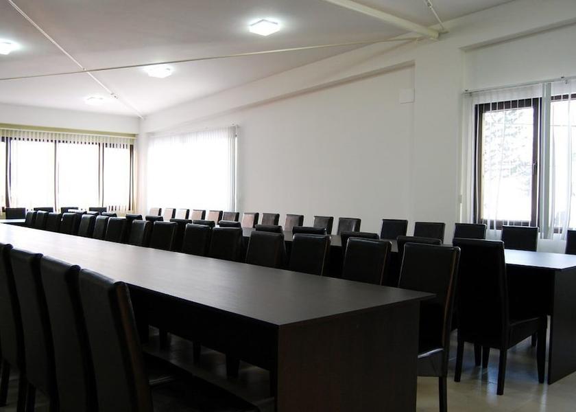  Scheia Meeting Room
