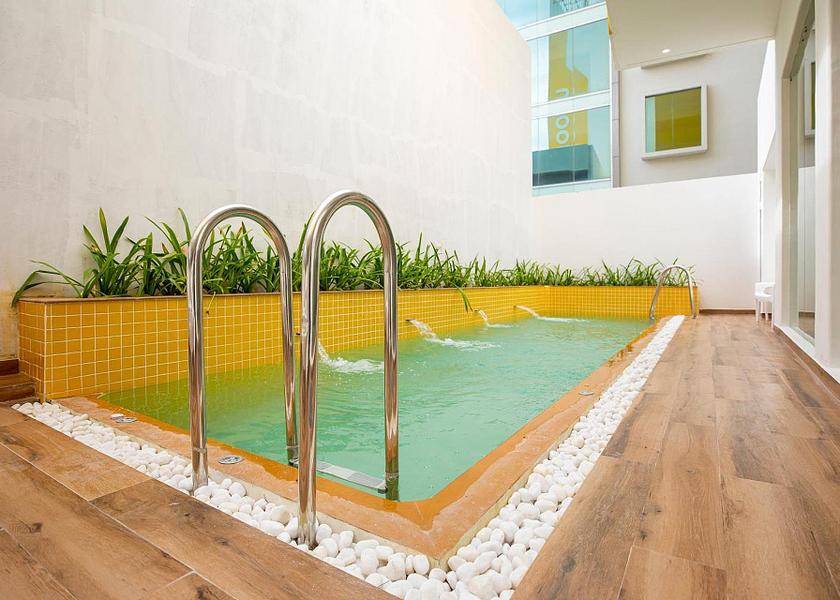 Karnataka Bangalore Swimming pool