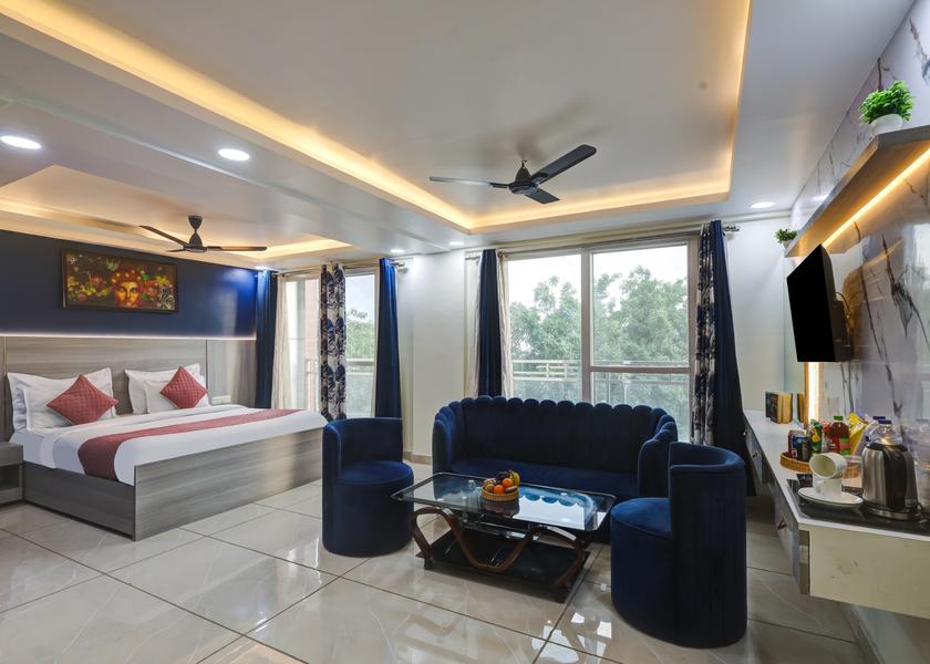 Uttar Pradesh Noida Suite Room