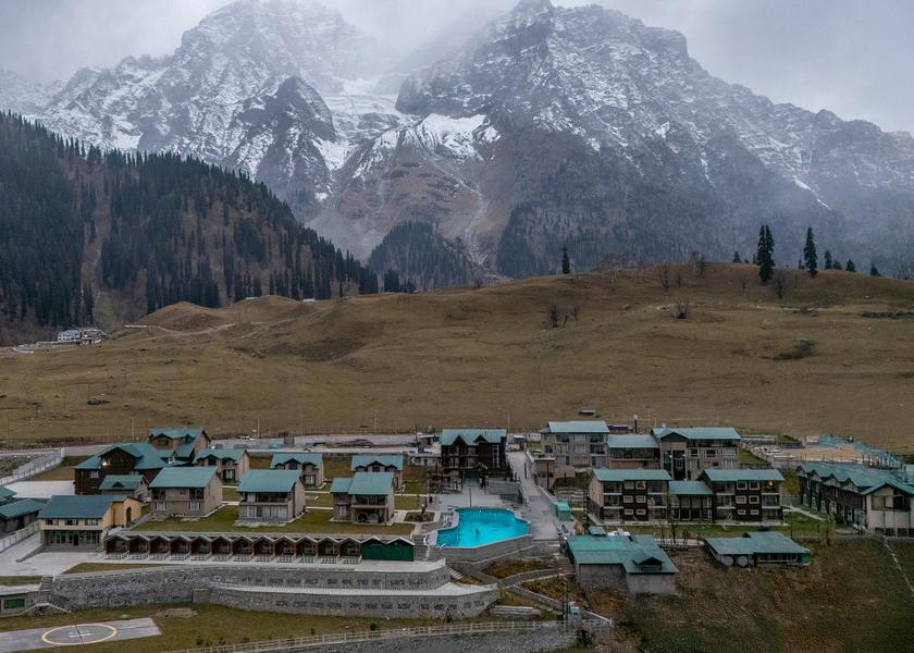 Jammu and Kashmir Sonamarg Hotel Exterior