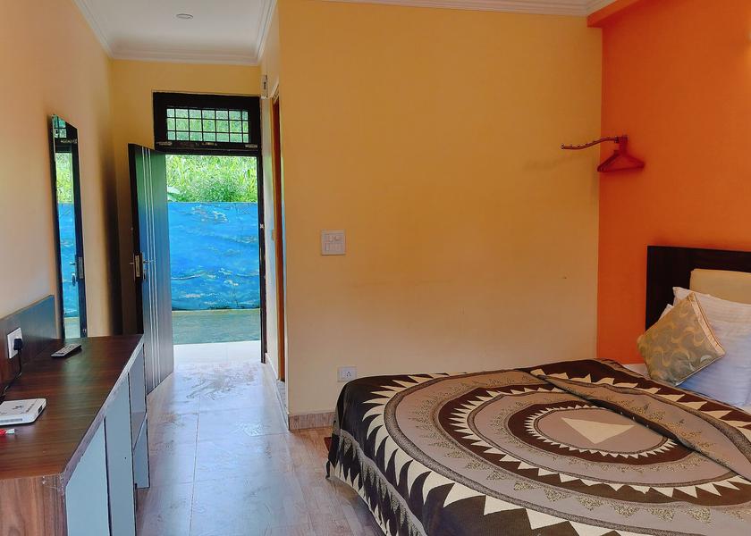 Himachal Pradesh Dharamshala Deluxe Room