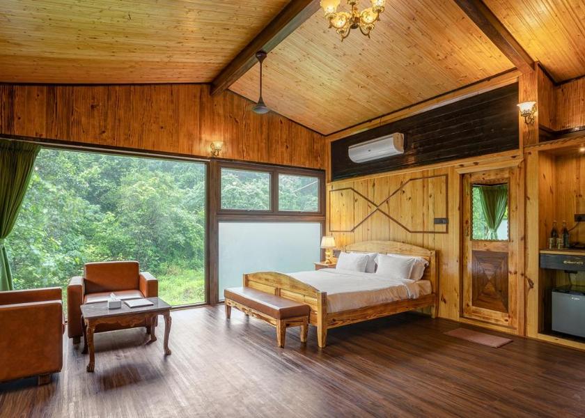 Maharashtra Lonavala Forest Bathtub