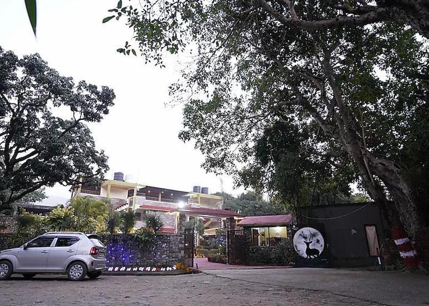 Uttarakhand Ramnagar Hotel Exterior
