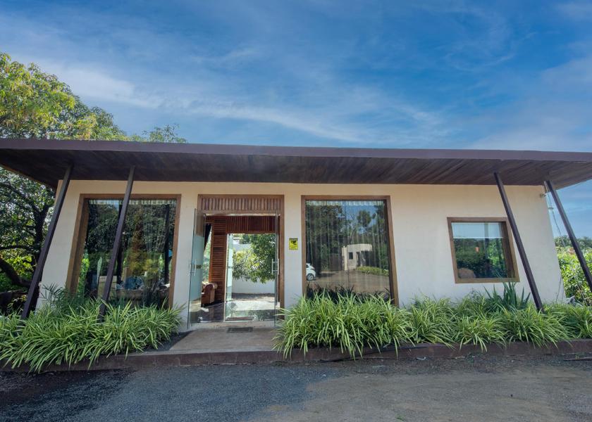Gujarat Sasan Gir Hotel Exterior
