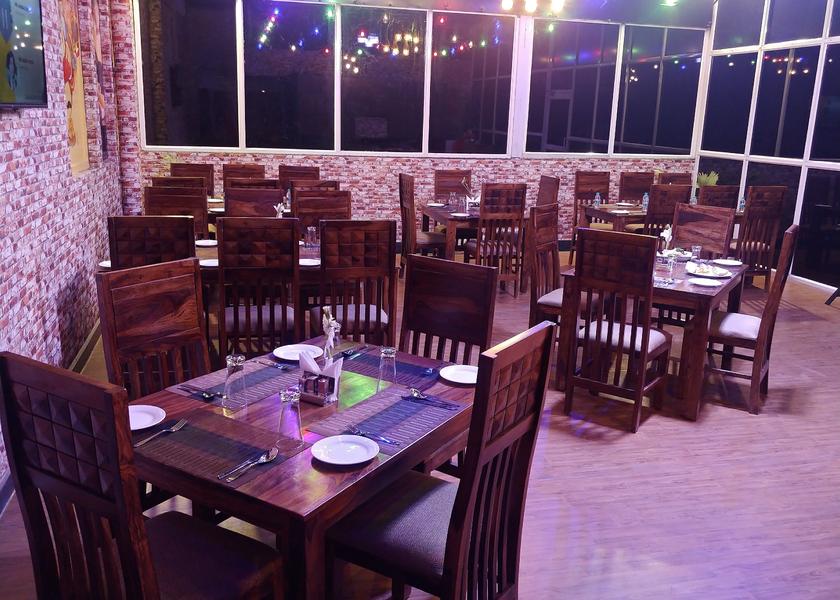 Uttar Pradesh Noida Food & Dining