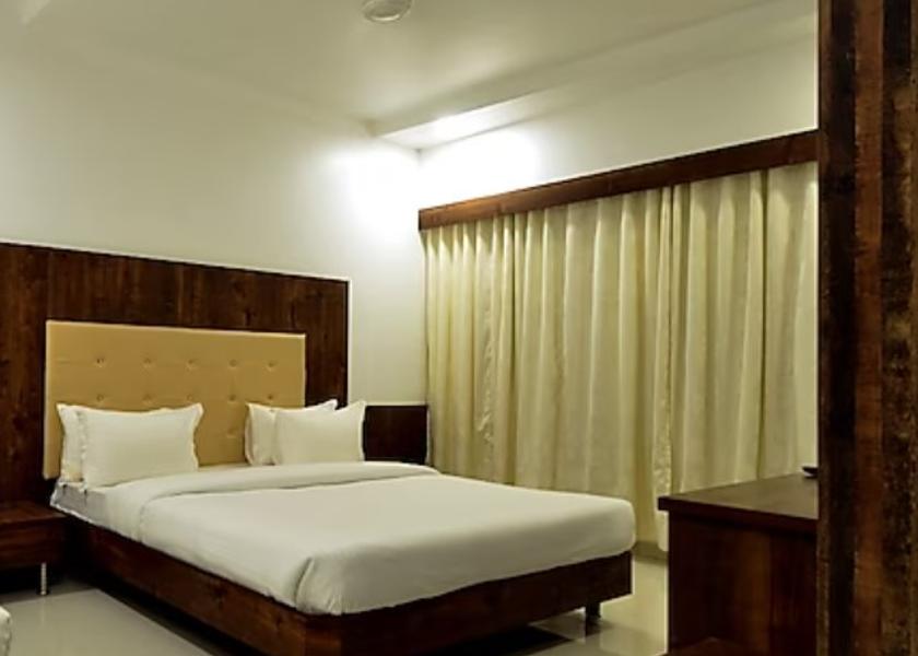 Maharashtra Shirdi Quadruple Room with Private Bathroom