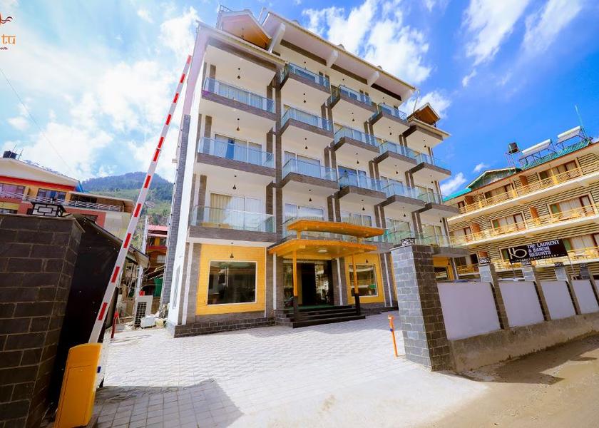 Himachal Pradesh Manali Hotel Exterior