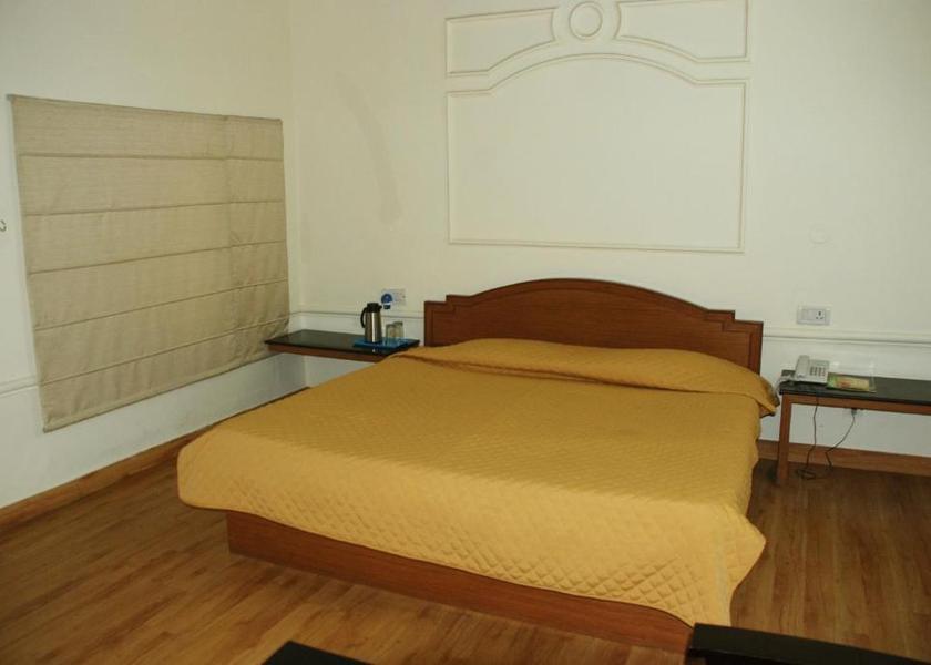 Himachal Pradesh Kasauli Deluxe Suite
