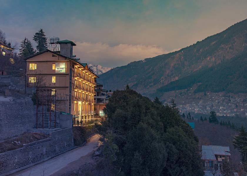 Himachal Pradesh Manali Hotel Exterior