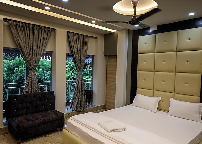 West Bengal South 24 Parganas Sup. Deluxe First Floor