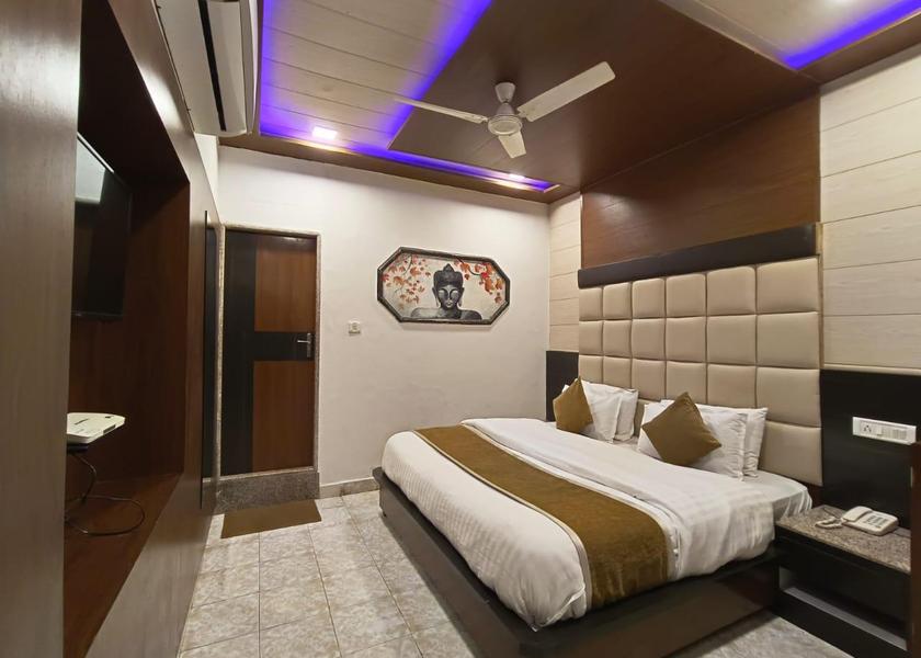 Rajasthan Mount Abu Deluxe Suite