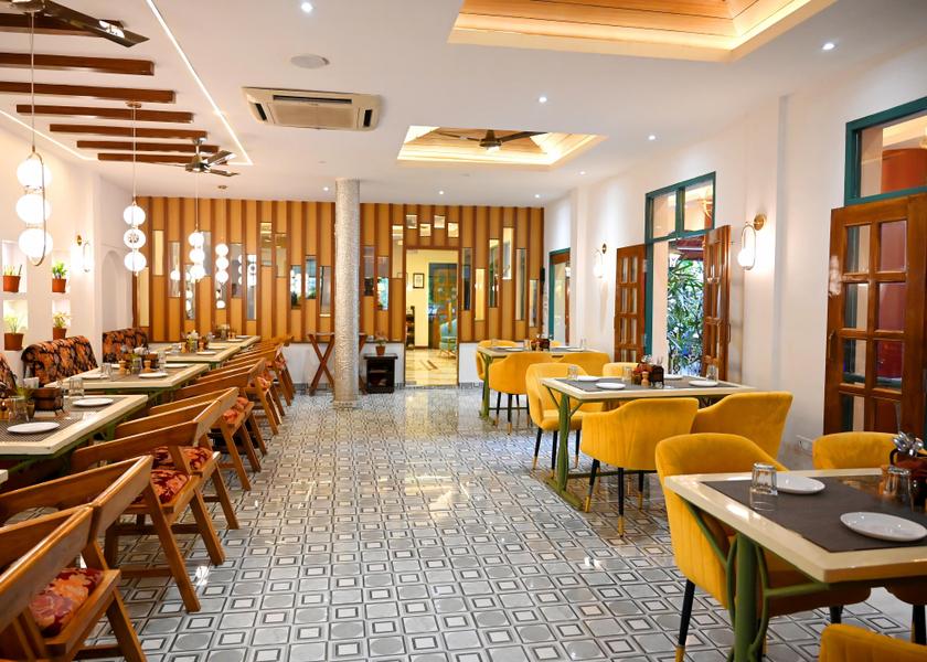 Madhya Pradesh Bhopal Food & Dining