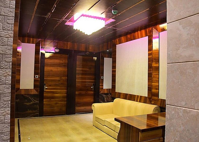 Uttar Pradesh Kanpur Public Areas