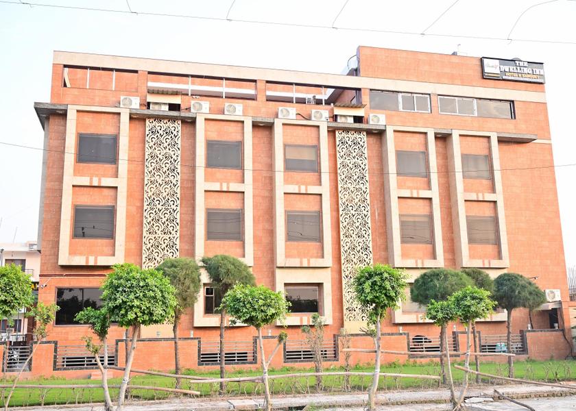 Uttar Pradesh Noida Hotel Exterior