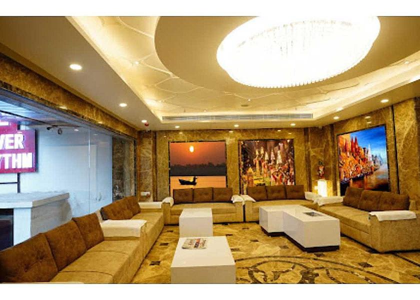 Uttar Pradesh Varanasi Exterior view