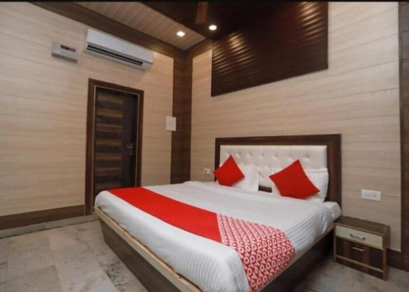 Uttar Pradesh Mathura Deluxe Room
