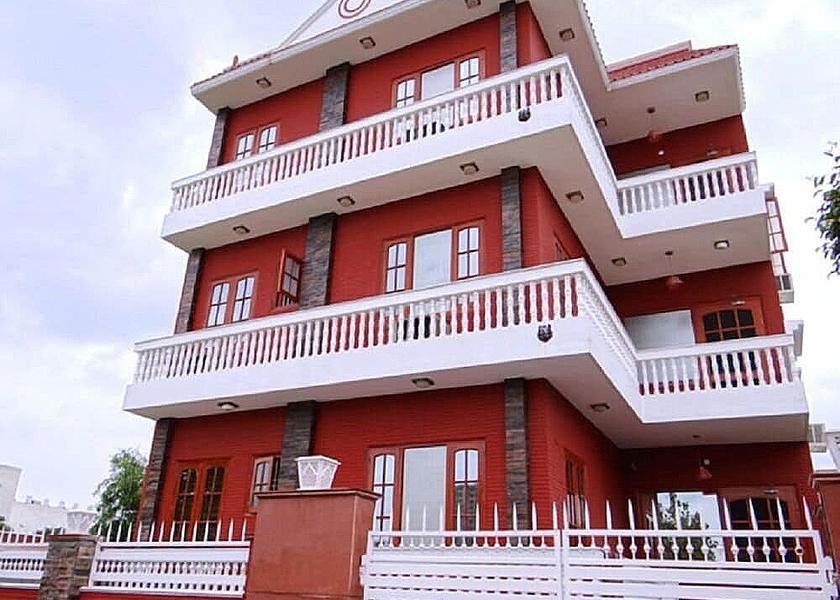 Uttar Pradesh Noida Front of property