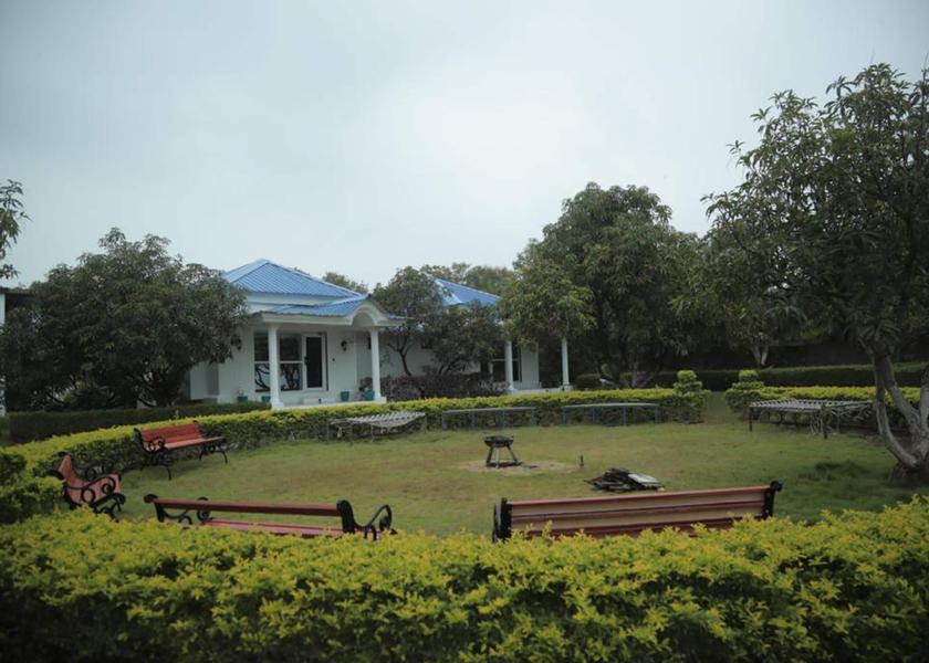 Gujarat Sasan Gir Hotel Exterior
