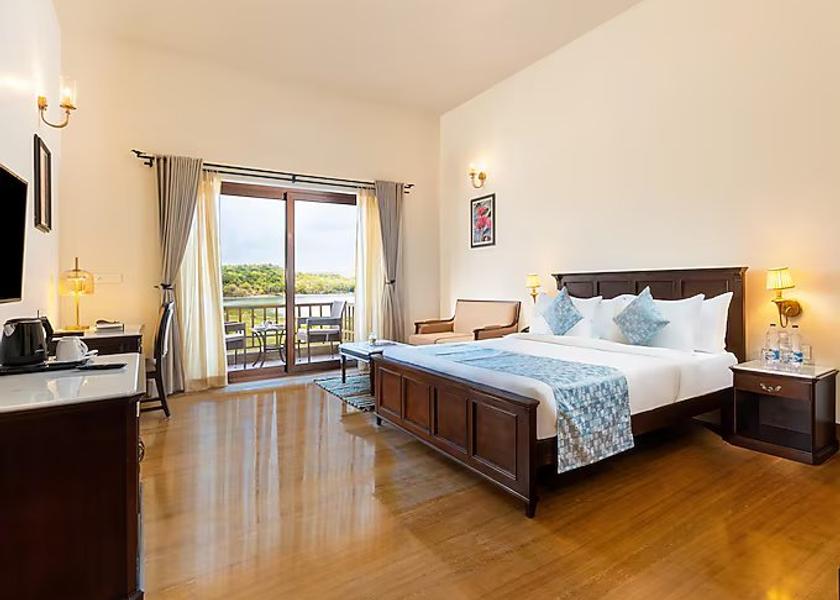 Rajasthan Udaipur Lake View Suite With Balcony