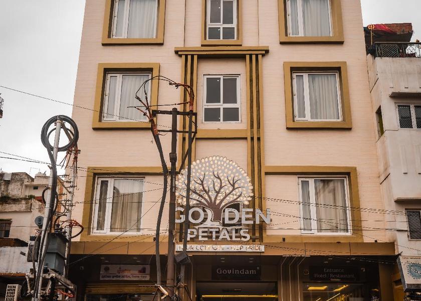 Uttar Pradesh Varanasi Exterior view