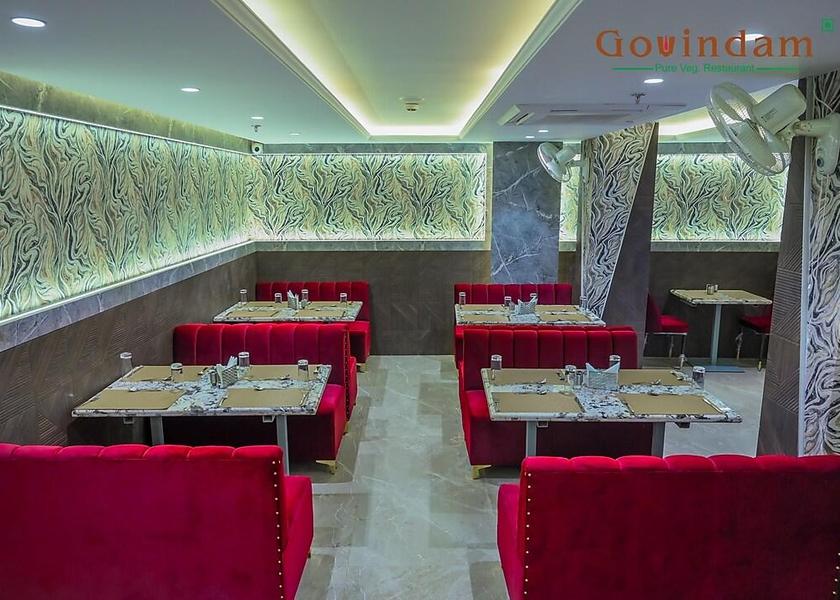 Uttar Pradesh Varanasi Food & Dining