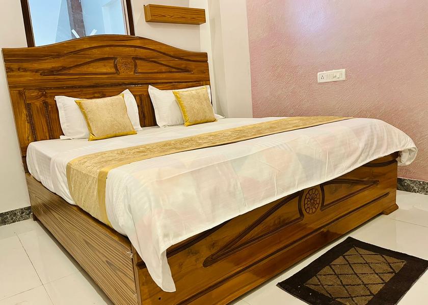 Uttar Pradesh Ayodhya Deluxe Room