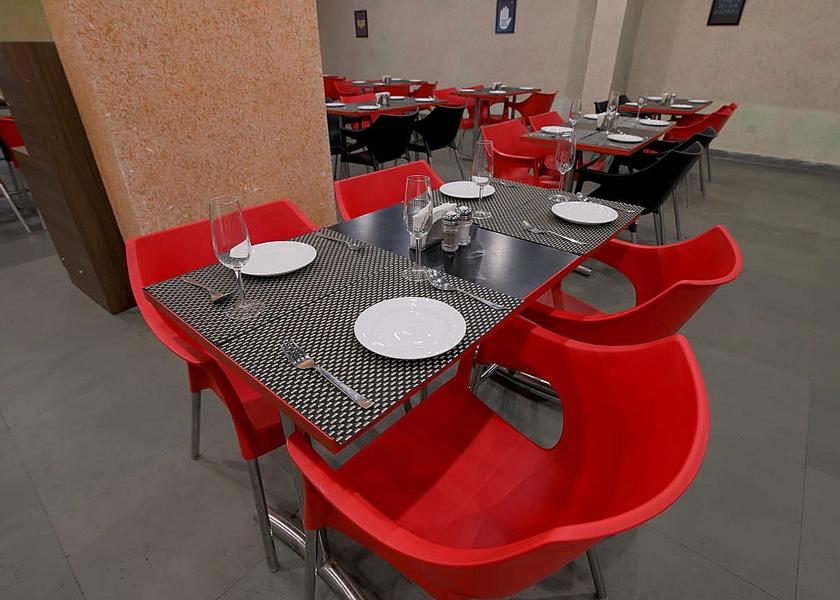 Uttar Pradesh Noida Food & Dining