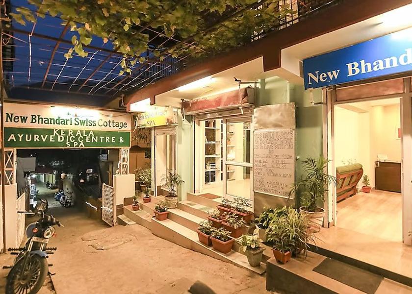 Uttarakhand Rishikesh Hotel Exterior