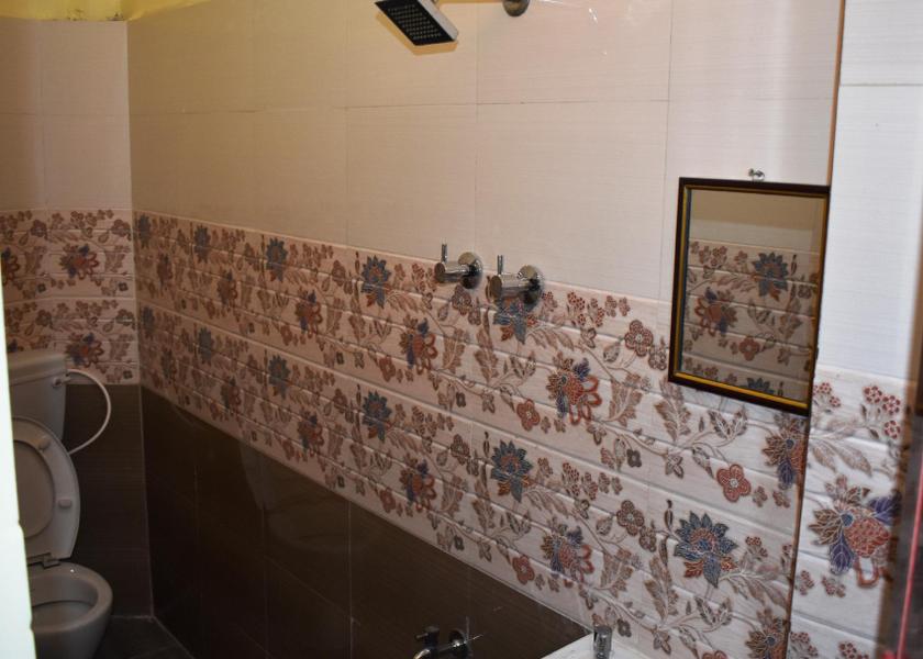 Tamil Nadu Tiruvannamalai Bathroom