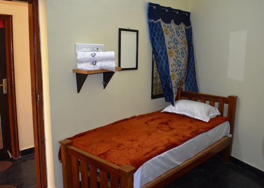 Tamil Nadu Tiruvannamalai Standard Non AC- Room Only