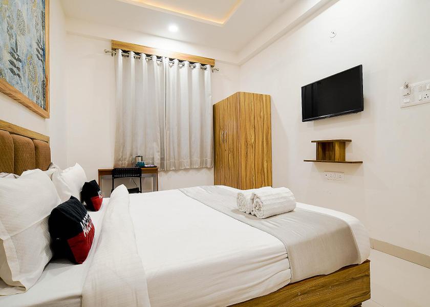 Madhya Pradesh Indore Deluxe Room
