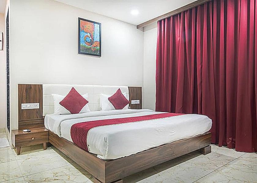 Madhya Pradesh Indore Deluxe AC Room