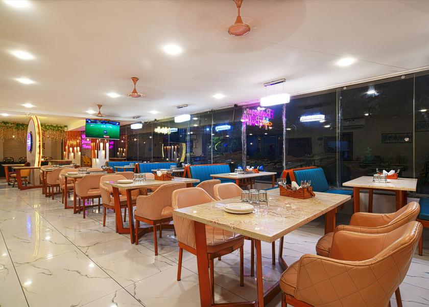 Madhya Pradesh Indore Food & Dining