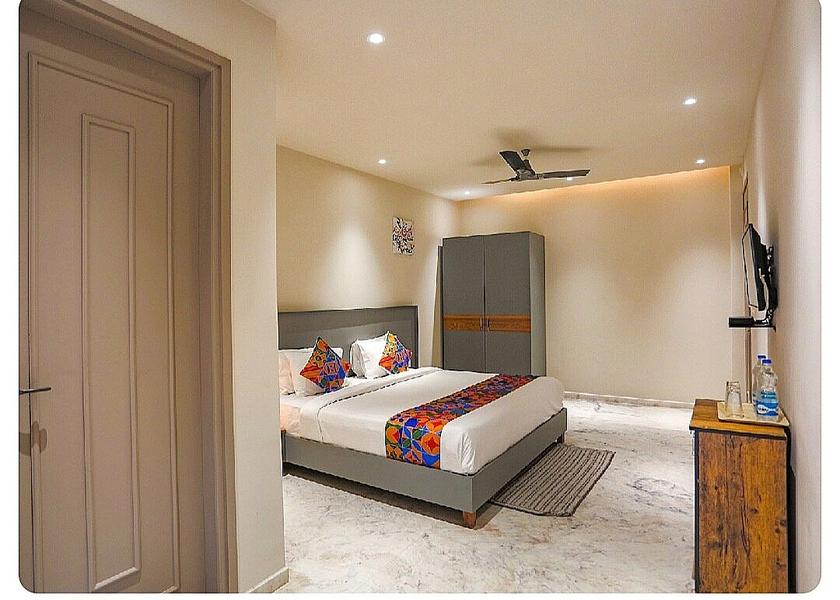 Uttar Pradesh Noida Premium Room