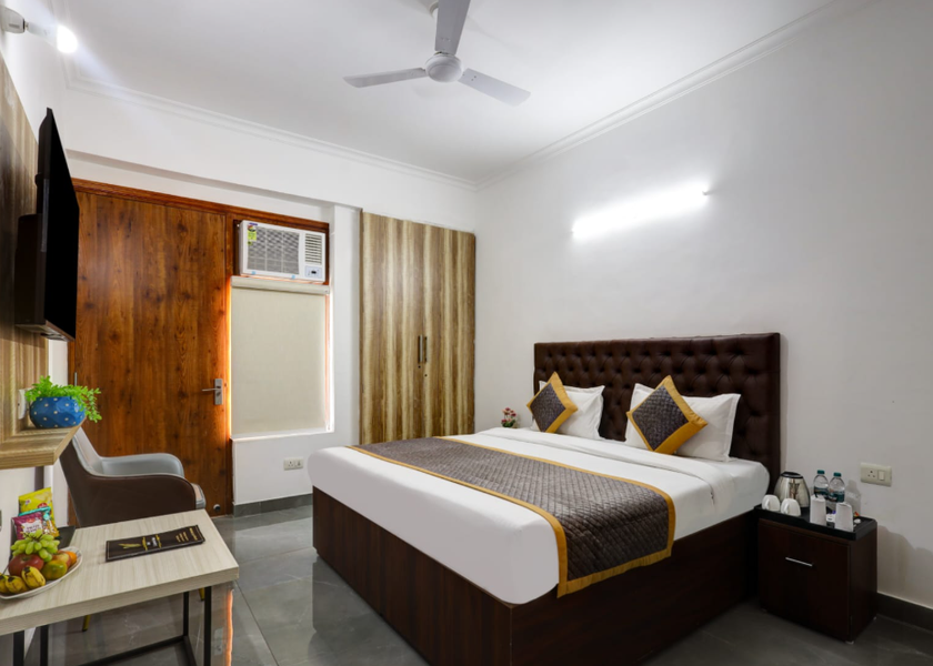 Uttar Pradesh Noida Premium Room