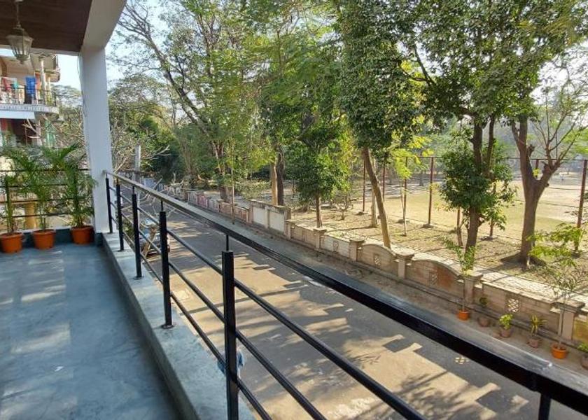 West Bengal Kolkata King Room with Balcony