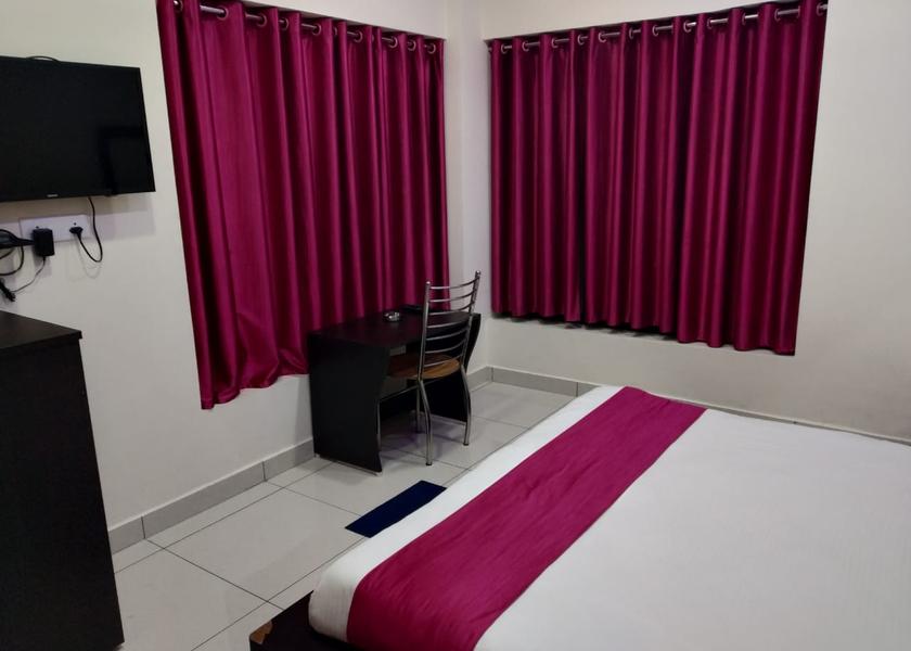 Uttarakhand Tanakpur Deluxe Room