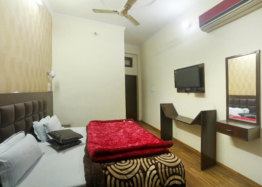 Uttarakhand Haridwar Deluxe Room
