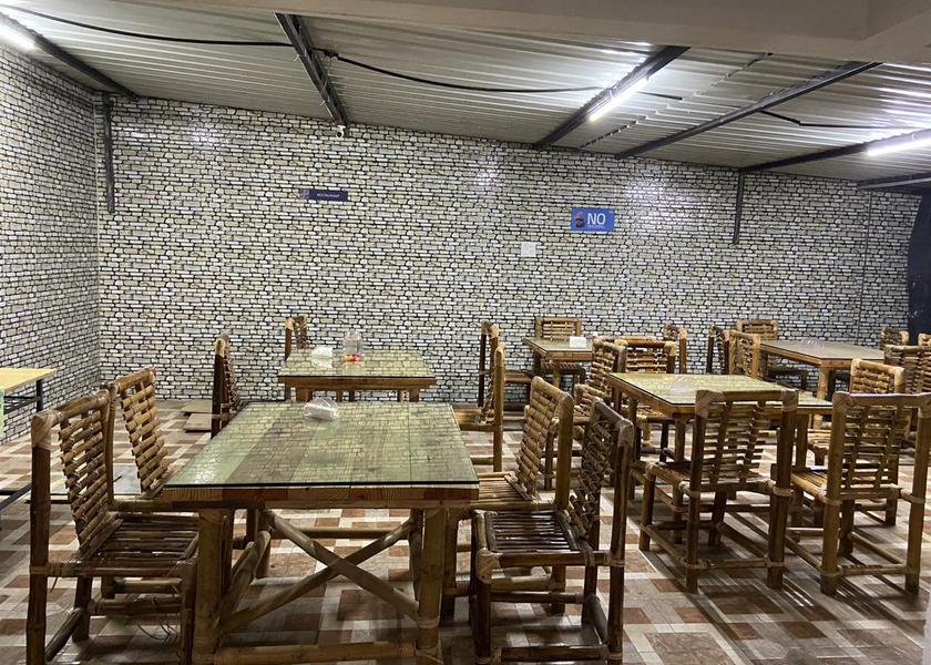 Maharashtra Pune Food & Dining