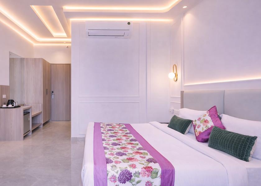 Delhi Delhi King Suite