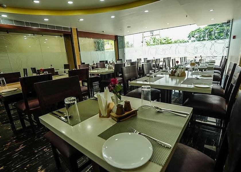 Odisha Bhubaneswar Food & Dining