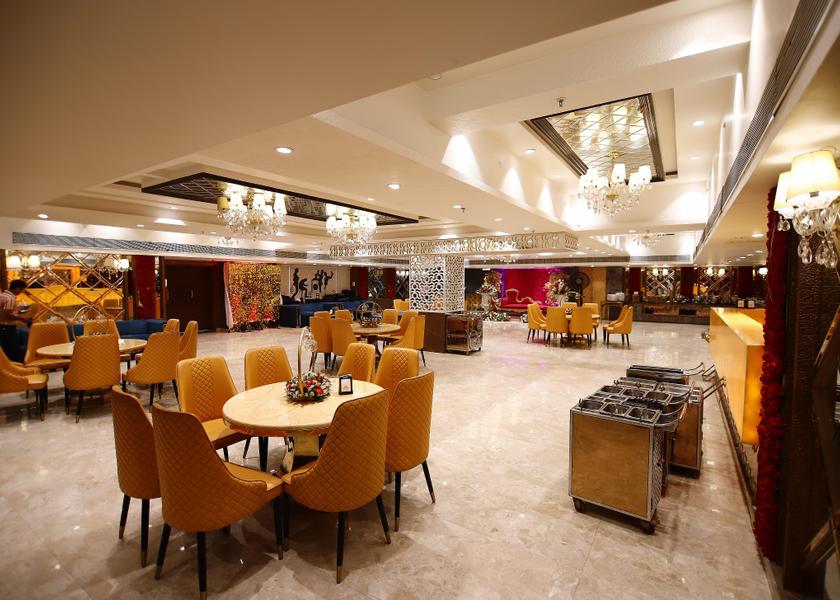 Delhi Delhi Food & Dining