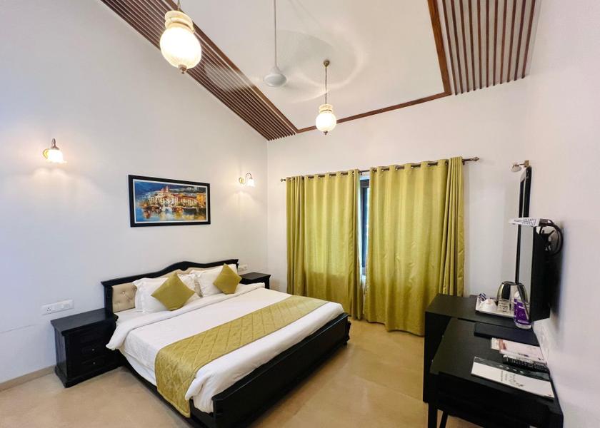 Maharashtra Mahabaleshwar Deluxe Room
