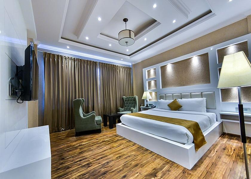 Jammu and Kashmir Srinagar Premium Room