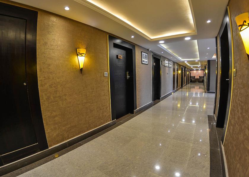 Jammu and Kashmir Srinagar Hotel Exterior