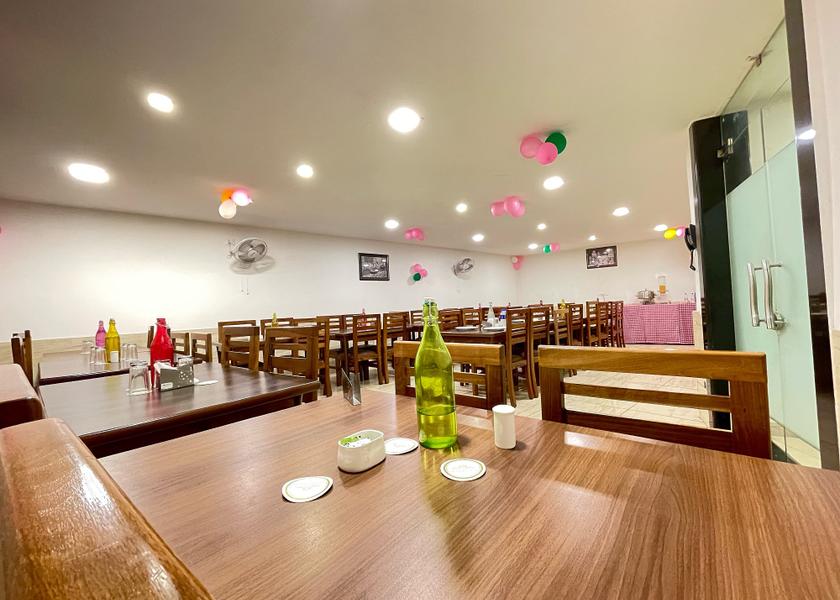 Jammu and Kashmir Srinagar Food & Dining