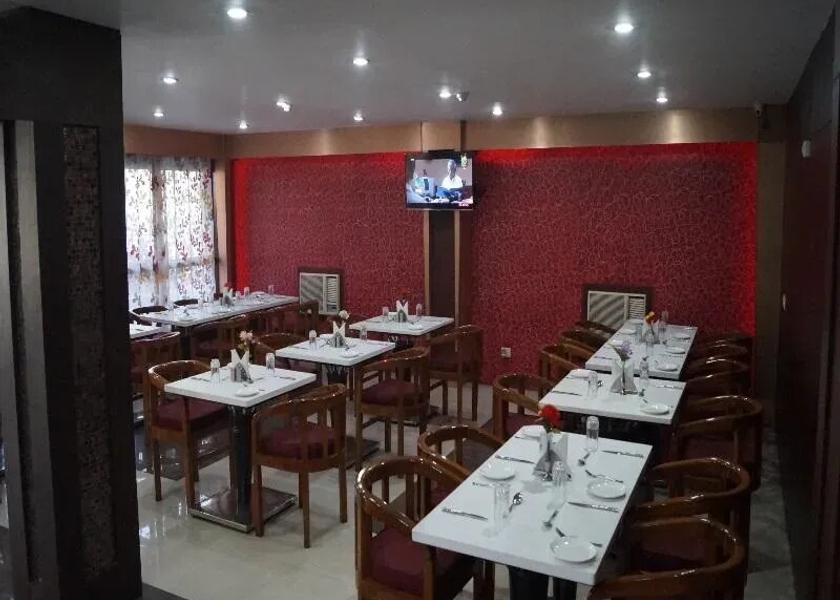 West Bengal Siliguri Food & Dining