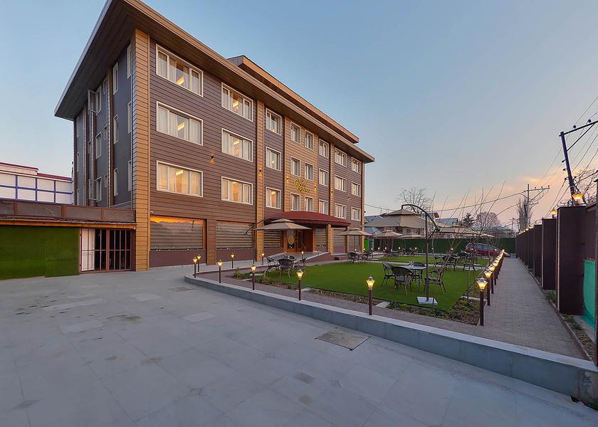 Jammu and Kashmir Srinagar Hotel Exterior