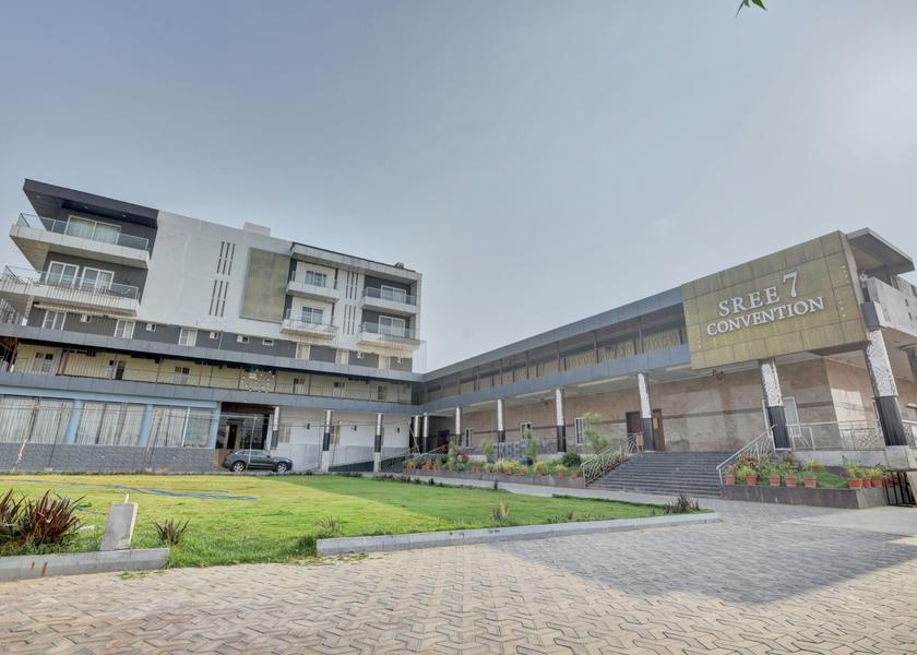 Andhra Pradesh Anantapur Facade